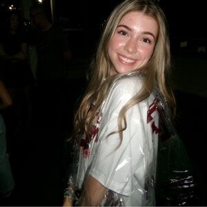 Meet your Posher, Ella